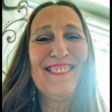 Photo de profil de Elisabeth Perrone