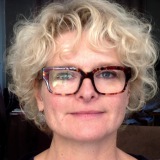 Photo de profil de Estelle Girard-Guillaumot